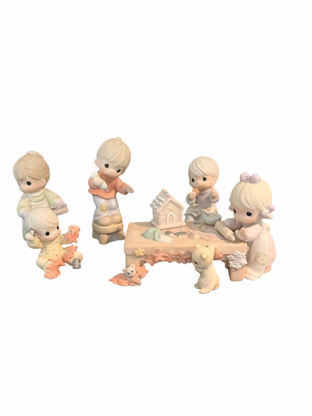 Precious Moments Simple Pleasures Make Holiday Treasures Figurine Set Boxed